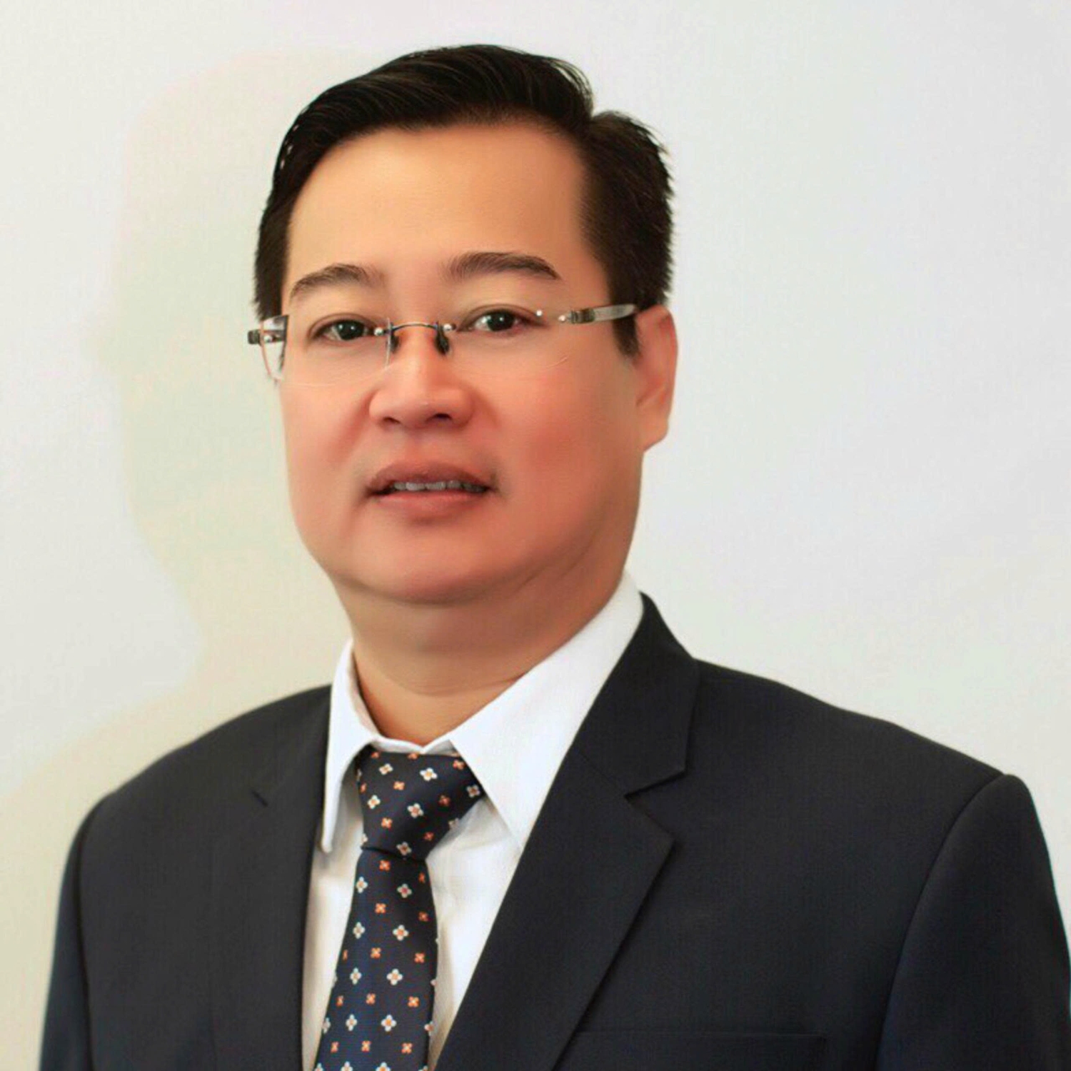 Image ÔNG ĐINH TRẦN LẠC THIỆN